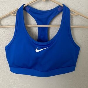 Nike women’s swoosh medium support padded sports bra blue size M
